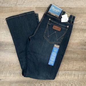 Wrangler “retro” slim bootcut jeans